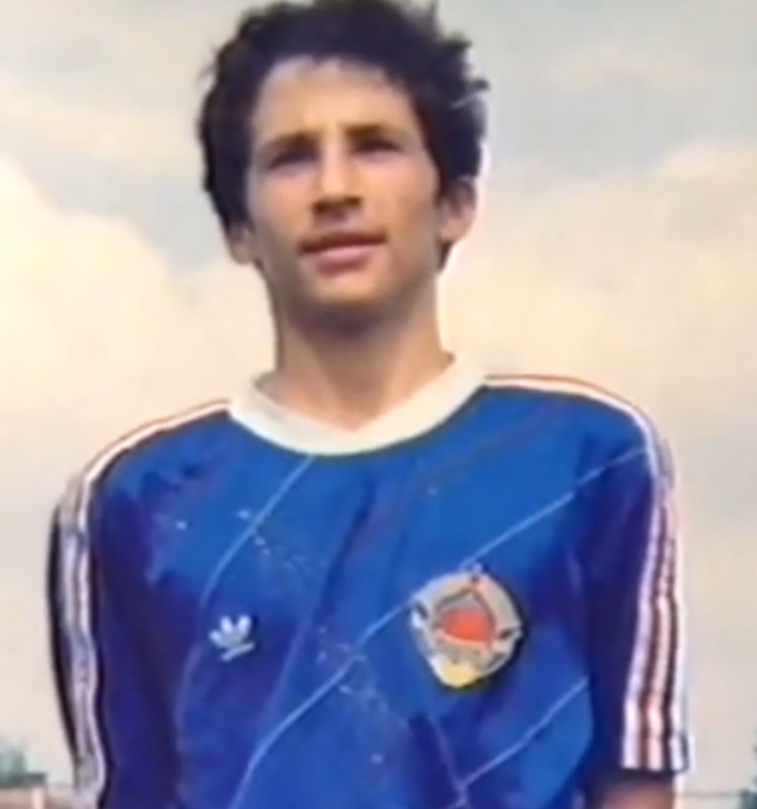 Hasan Salihamidžić je prošao sve reprezentativne selekcije bivše Jugoslavije i u svakoj je bio jedan od najboljih igrača.