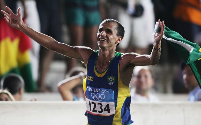 Herojski je De Lima završio trku, iako u potpunom šoku zbog onoga što se dogodilo, uspeo je da dođe do cilja i osvoji bronzanu medalju.