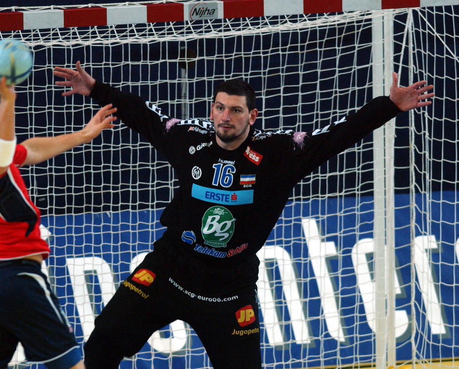 Arpad Šterbik je svojom odbranom doneo trijumf "Plavima" protiv Nemaca.