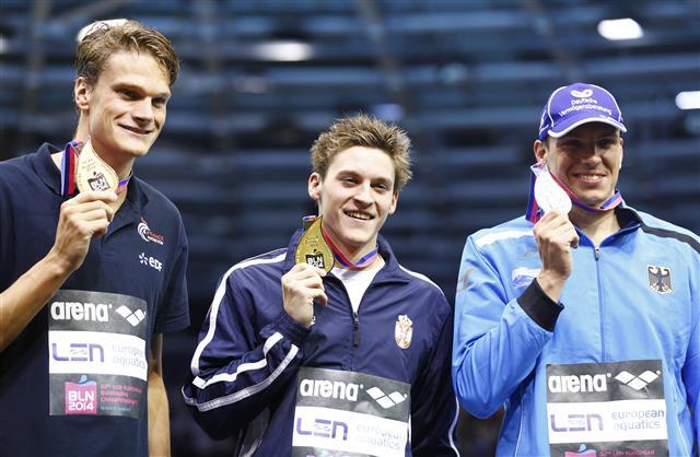 Velja Stjepanović je bio presrećan zbog osvajanje zlatne medalje na 200 metara.