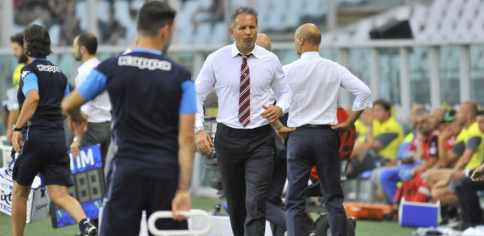 Kad je Siniša Mihajlović pobesneo zbog pogrešne izmene Kad je Siniša Mihajlović pobesneo zbog pogrešne izmene