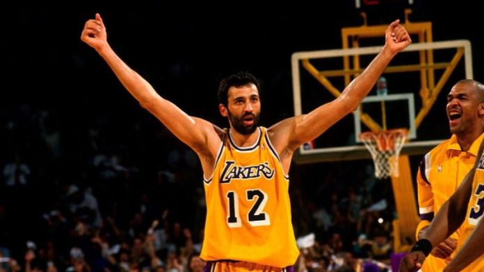 Vlade Divac - "Lud" koš za pobedu